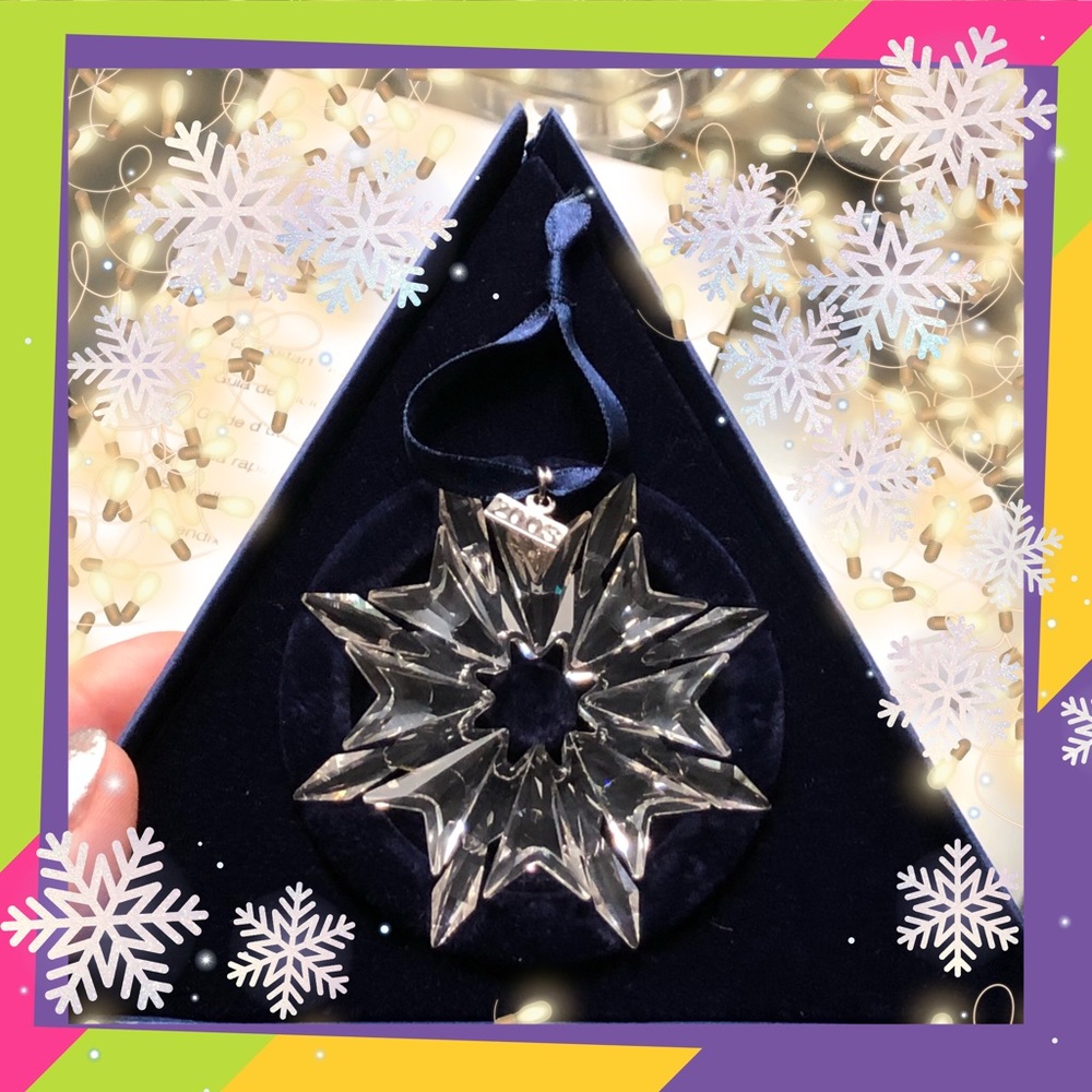 ⭐️Swarovski ornament⭐️